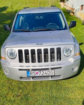 JEEP Patriot s pohonom 4x4 (RV 2011) - 8