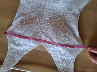 Trblietavé svadobné šaty - 8