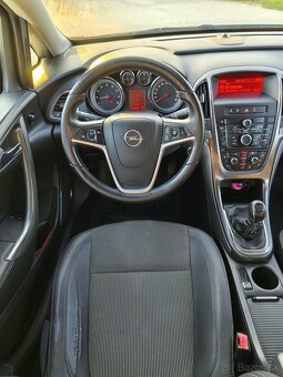 Opel Astra - 8