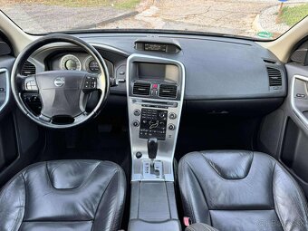 Volvo XC60 AWD - 8