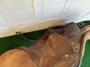 Staré jazdecké sedlo - 8