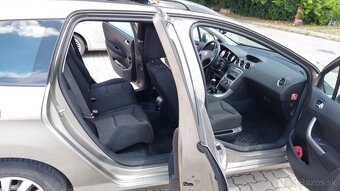 Peugeot 308 sw - 8