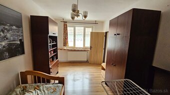 VIVAREAL EXKLUZÍVNE NA PREDAJ DOM V CENTRE MODRY , 4 izb - 8