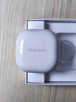 SAMSUNG Galaxy Buds FE - White / Grey, Nové komplet balenie - 8