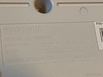 Yamaha keyboard / klávesy - 8