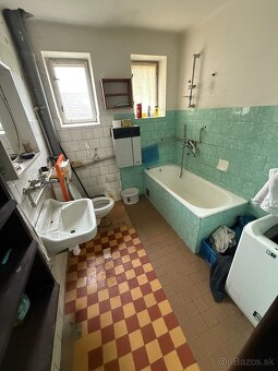 Na predaj veľký rodinný dom v Kalinove - 8