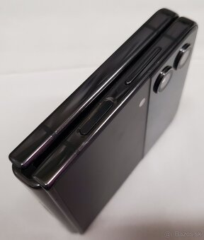 Samsung Galaxy Z Flip 4 - 8