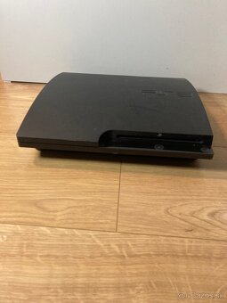 Predám ako nový jailbreaknutý Playstation 3 Slim - 8