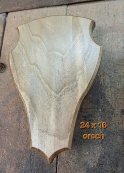 Podložky pod trofeje - 8