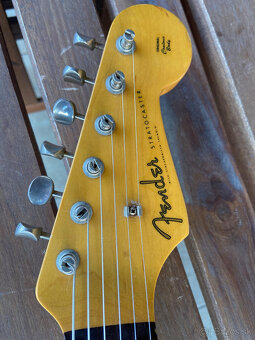 Fender Stratocaster vintage MIJ, F serial number - 8