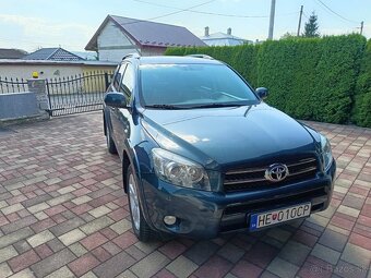 Toyota RAV4 2.2 D-4D - 8