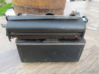 Zbrojovka Brno Historický písací stroj. - 8