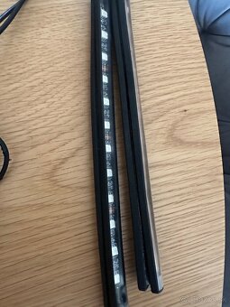 LED - 8