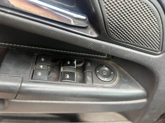 Predám rozpredám Opel Zafira B 2.2 Z22YH 1.9 CDTI 88kw - 8