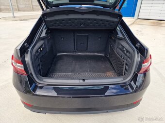 Škoda Superb 2.0 TSI Style 4x4 DSG - 8