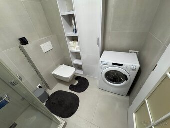 - prenájom luxusne zariadenej novostavby 2-izb. bytu s vonka - 8