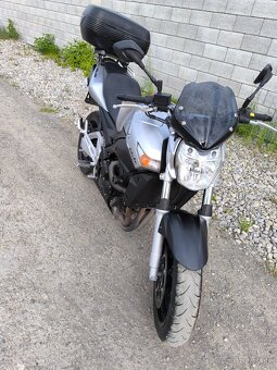 Suzuki Gsr 600 - 8