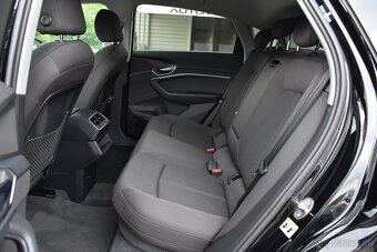 Audi E-tron 50 Quattro 4X4 Sportback 313 KONÍ - 8