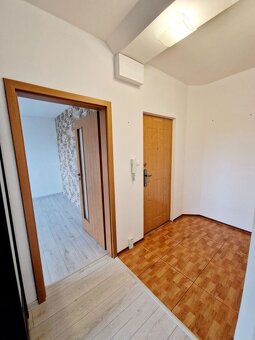 3 izb. byt prenájom, ST.JUH - 8