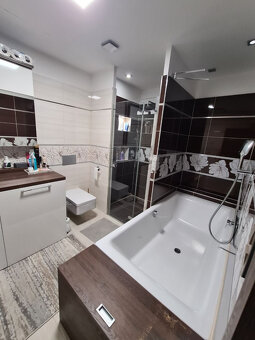 Banská Bystrica 4 izbový byt- sauna, bazén, altánok, záhrada - 8