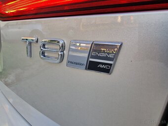 Volvo XC60 T8 Twin Engine 4x4 A/T 320k Hybrid (benz+elektr) - 8