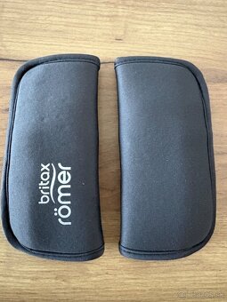 Autosedačka Britax Römer Dualfix M Plus i-Size - 8
