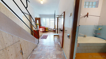 PREDAJ - 4-izbový rodinný dom v meste Gbely - 8