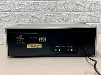 JVC KD-10E …. Kazetový deck - 8