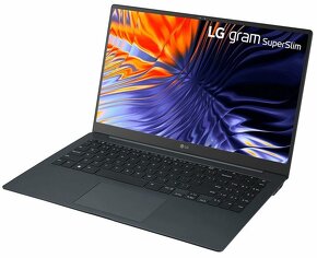 LG gram SuperSlim (2023) 15.6" i7-1360P/16GB/2TB/FHD/OLED - 8