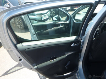 Peugeot 207 1,4i 16v 2010 - 8