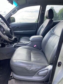 Toyota Hilux 3.0 D-4D 126Kw 4x4 - 8