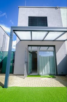 2-izbový byt s predzáhradkou aj parkovaním – pocit domu za c - 8