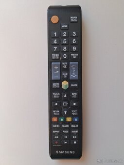 Predám 3D LED SMART TV SAMSUNG UE40F6340SS - 8