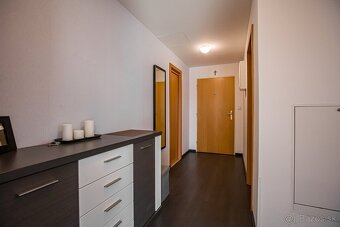Predaj veľkého, zariadeného 3i bytu vo Vienna Gate,Petržalka - 8
