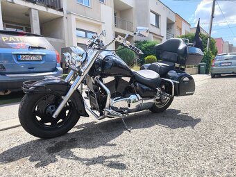 Suzuki intruder VL 1500 - 8