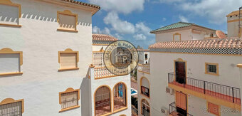 Dom 4+kk s bazénom a terasou Torrevieja-La Mata, Španielsko - 8