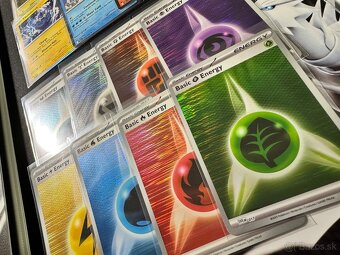 Pokemón Reshiram Album + 19x Vzácne Karty s EX + Darčeky - 8