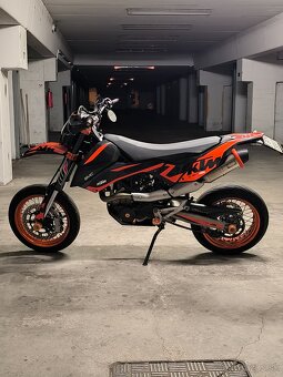 Ktm smc 690 r - 8