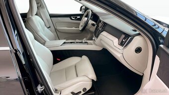 Volvo XC60 B4 145KW AWD AT - 8