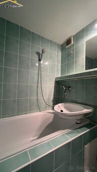 Ponúkame 3- izbový byt na sídlisku Západ. - 8
