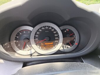 RAV4 2.2 dízel - 8