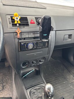 Skoda fabia 1.2 HTP - 8