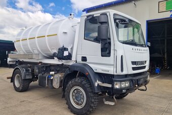 IVECO Eurocargo, E5 4x4 s nadstavbou hákový nosič kont. - 8