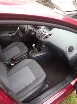 Ford Fiesta 1.2516v 60kw rok 2010 Trend - 8