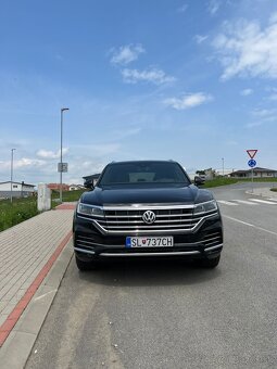 Predam wolkswagen touareg - 8