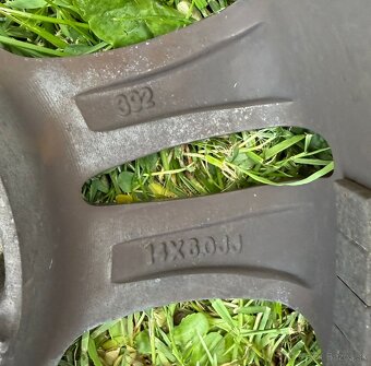 4x100 elektróny, 165/65 R14, ET25 Pneumatiky 2020, dezén 8mm - 8