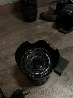 Canon EOS 200D + 3 objektívy + 2 batérie + nabíjačka - 8
