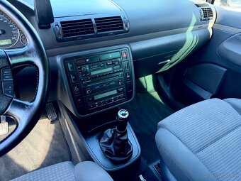 Volkswagen Sharan 1.9TDi 4motion - 8