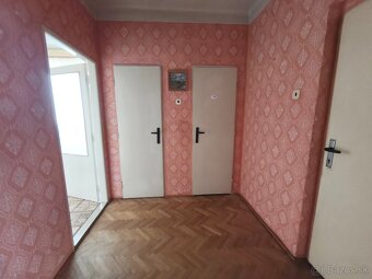 Na predaj 6- izbový rodinný dom - 8