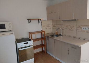 Prenájom 1 izbový byt v NDCA - 8